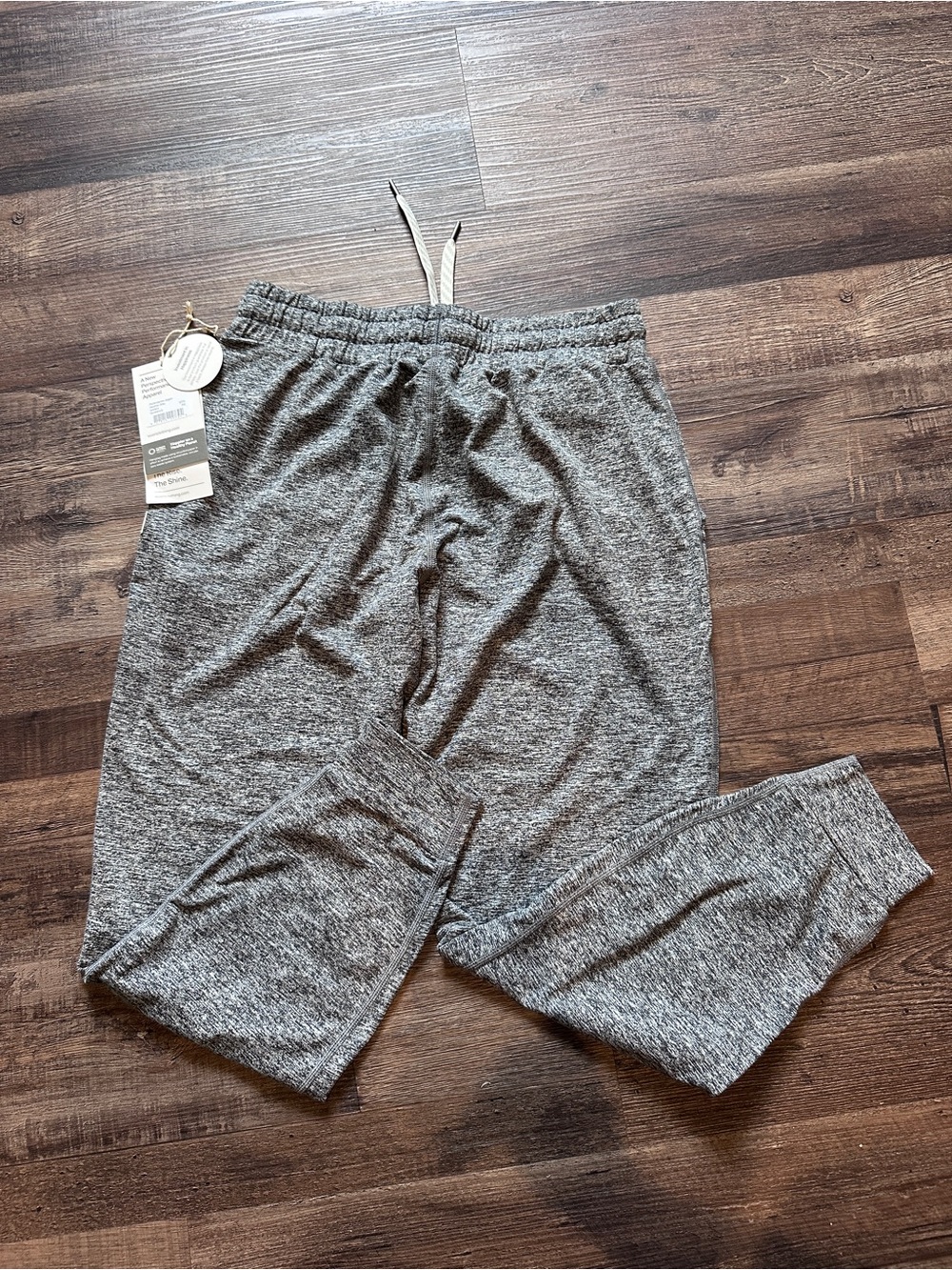 Vuori Performance Jogger - Picture 2 of 2